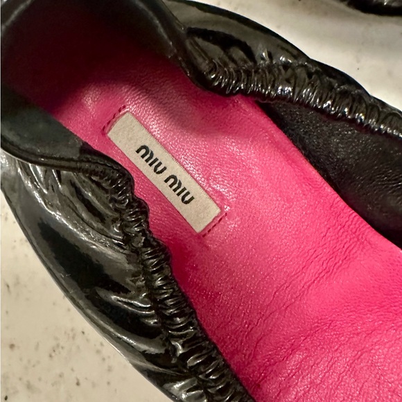 Miu Miu Glossy Black Flats with Pink Interior - Picture 3 of 6